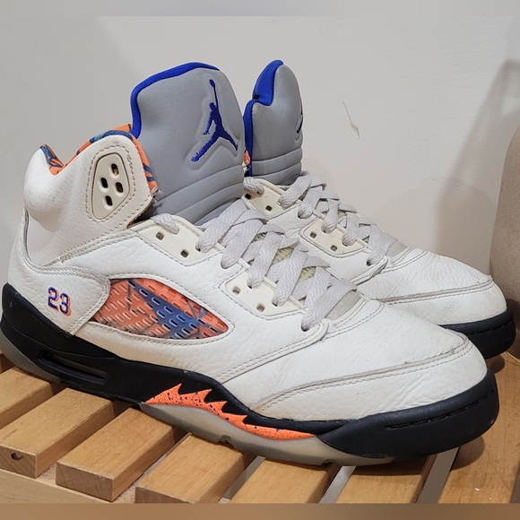 Nike AIR JORDAN 5 Retro International Flight - Picture 4 of 6